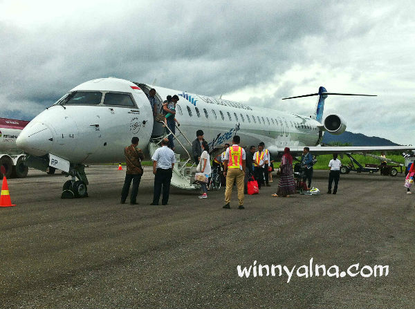 Kesan pertama naik pesawat Garuda Indonesia