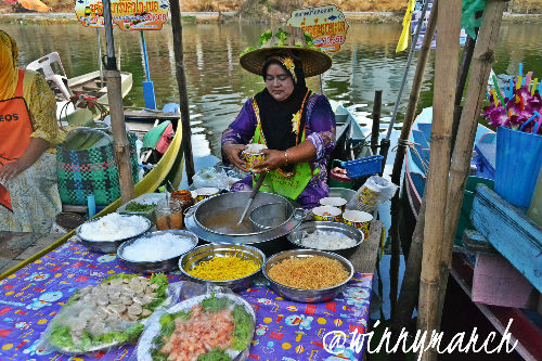 Berburu Makanan Halal di Floating Market Hatyai
